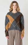 Room 34 V-Neck Patterned Sweater - Neutral Argyle